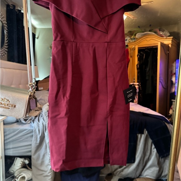 Lulu’s glam burgundy off shoulder dress size xs - Picture 5 of 8